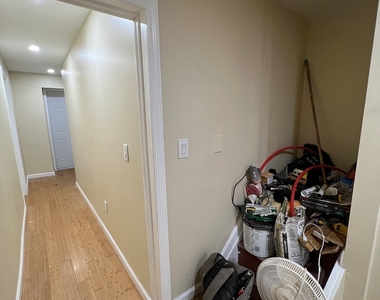 445 East 139 Street - Photo Thumbnail 4