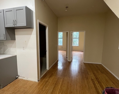 445 East 139 Street - Photo Thumbnail 1