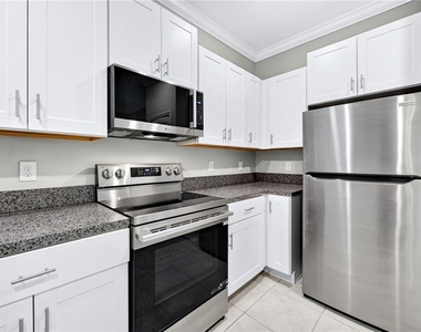 11855 Dumaine Valley Road - Photo Thumbnail 13