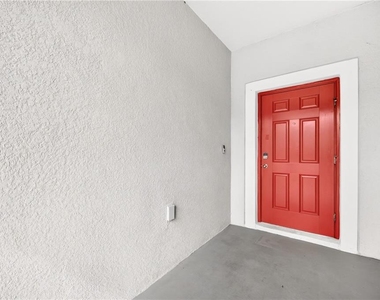 11855 Dumaine Valley Road - Photo Thumbnail 2