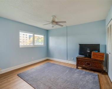 100 Silver Beach Avenue - Photo Thumbnail 17
