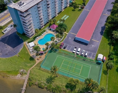 100 Silver Beach Avenue - Photo Thumbnail 24