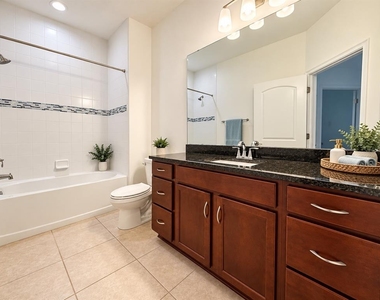 5576 Estero Loop - Photo Thumbnail 14