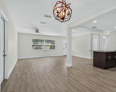 5631 4th Street S - Photo Thumbnail 12
