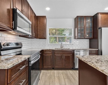 5631 4th Street S - Photo Thumbnail 2
