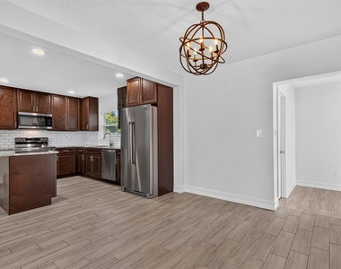 5631 4th Street S - Photo Thumbnail 11