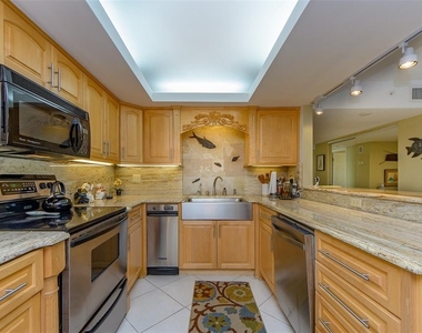 1480 Gulf Boulevard - Photo Thumbnail 8