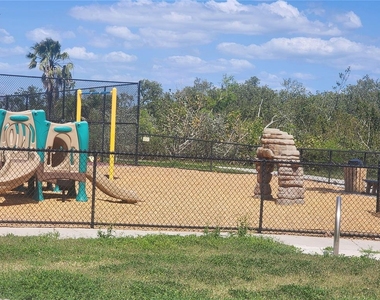 1480 Gulf Boulevard - Photo Thumbnail 30