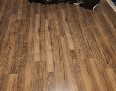204 Olmstead Drive - Photo Thumbnail 6