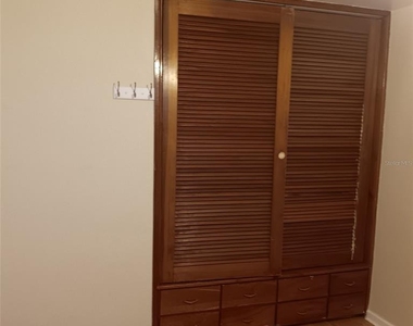 204 Olmstead Drive - Photo Thumbnail 11