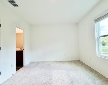 11407 Velvet Apricot Drive - Photo Thumbnail 42