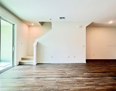 11407 Velvet Apricot Drive - Photo Thumbnail 16
