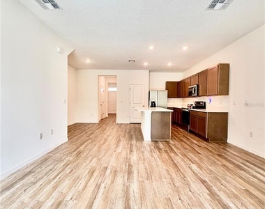 11407 Velvet Apricot Drive - Photo Thumbnail 18