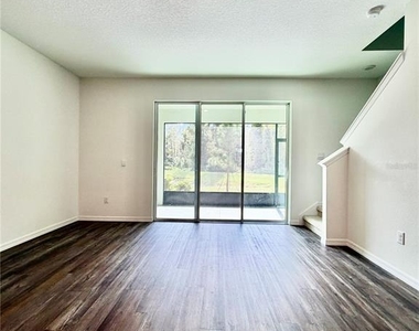 11407 Velvet Apricot Drive - Photo Thumbnail 14