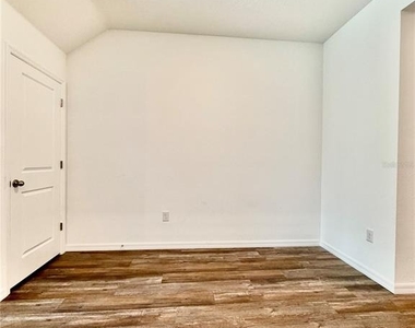 11407 Velvet Apricot Drive - Photo Thumbnail 11