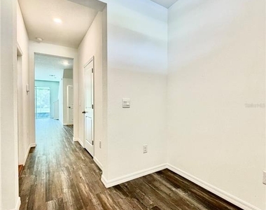 11407 Velvet Apricot Drive - Photo Thumbnail 20