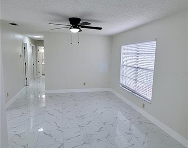 2016 Woodbridge Lane - Photo Thumbnail 3