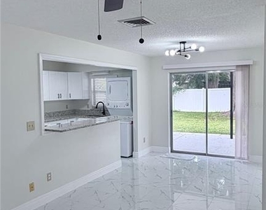 2016 Woodbridge Lane - Photo Thumbnail 4