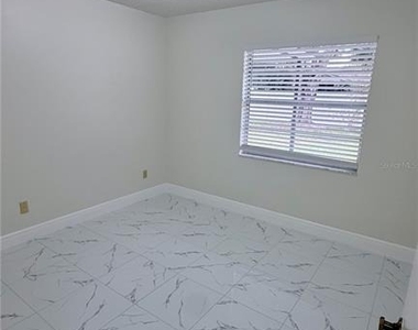 2016 Woodbridge Lane - Photo Thumbnail 8