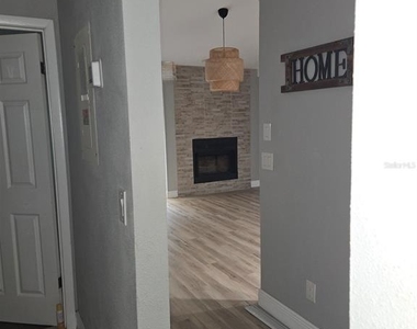 4511 W Humphrey Street - Photo Thumbnail 6