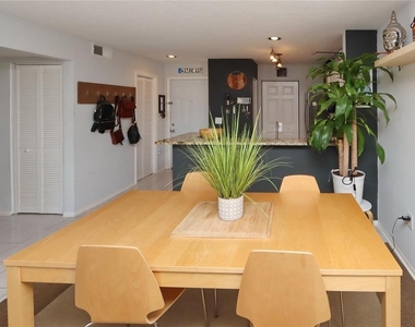 10110 Winsford Oak Boulevard - Photo Thumbnail 7