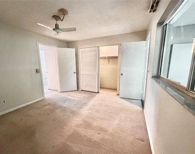 2344 Shelley Street - Photo Thumbnail 8