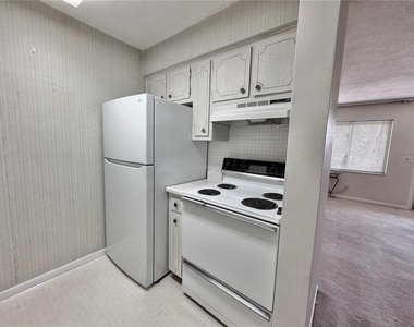 2344 Shelley Street - Photo Thumbnail 5