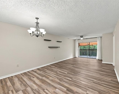 3077 Casa Del Sol Circle - Photo Thumbnail 9