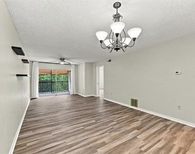 3077 Casa Del Sol Circle - Photo Thumbnail 10