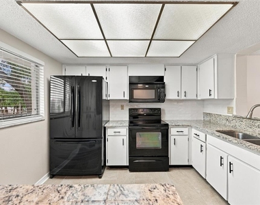 3077 Casa Del Sol Circle - Photo Thumbnail 5