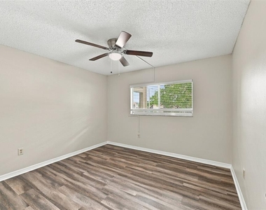 3077 Casa Del Sol Circle - Photo Thumbnail 16