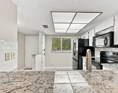 3077 Casa Del Sol Circle - Photo Thumbnail 8