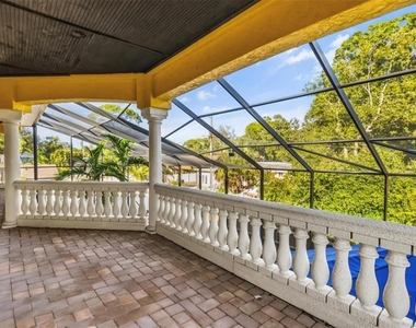 911 Jungle Avenue N - Photo Thumbnail 37