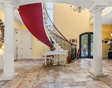 911 Jungle Avenue N - Photo Thumbnail 11