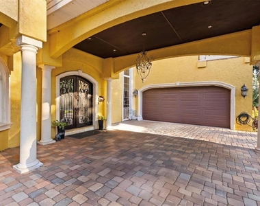 911 Jungle Avenue N - Photo Thumbnail 53