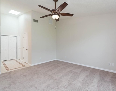 6541 Brentwood Drive - Photo Thumbnail 18