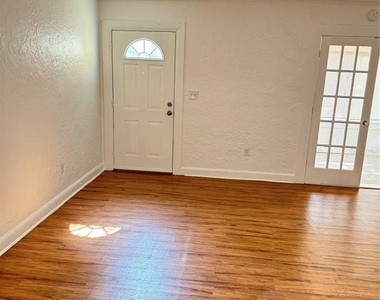 4007 N 10th Street - Photo Thumbnail 1