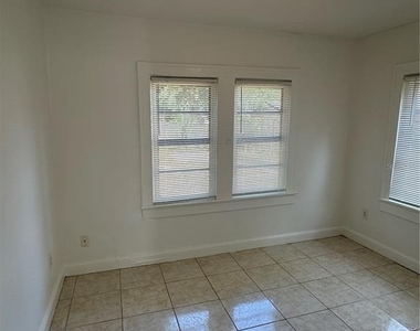 4007 N 10th Street - Photo Thumbnail 11