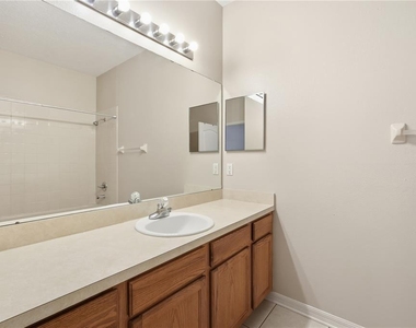 3513 High Hampton Circle - Photo Thumbnail 15