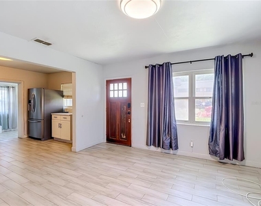 3313 W Kathleen Street - Photo Thumbnail 9