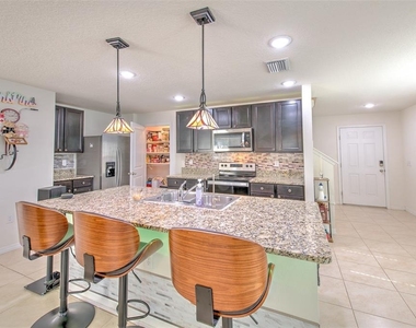 11402 Stone Pine Street - Photo Thumbnail 10