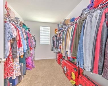 11402 Stone Pine Street - Photo Thumbnail 35