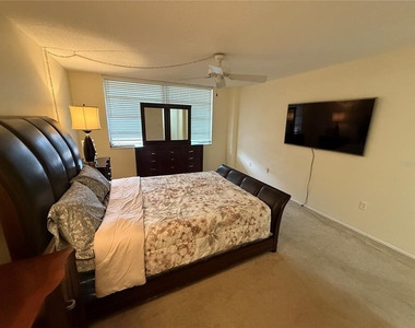 1009 Pearce Drive - Photo Thumbnail 11