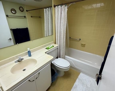 1009 Pearce Drive - Photo Thumbnail 16