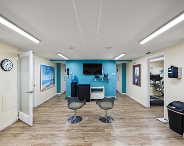 5200 Brittany Drive S - Photo Thumbnail 29