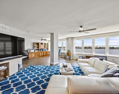 5200 Brittany Drive S - Photo Thumbnail 1