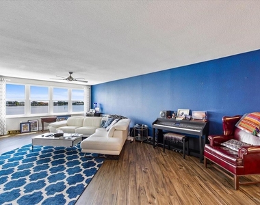 5200 Brittany Drive S - Photo Thumbnail 6