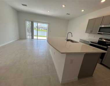 2287 Paravane Way - Photo Thumbnail 4