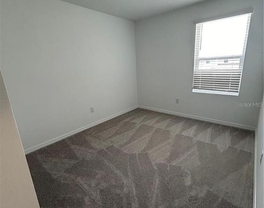 2287 Paravane Way - Photo Thumbnail 14