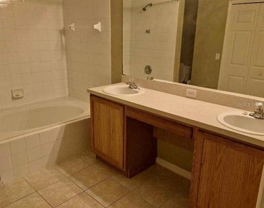 113 Long Pine Drive - Photo Thumbnail 8